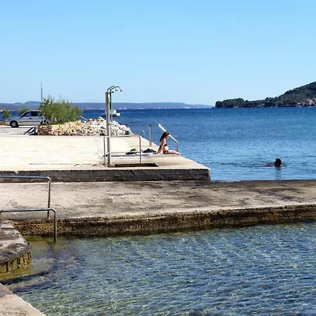 Apartments By The Sea Poljana, Ugljan - 8505 *